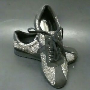 EASY SPIRIT~WOMEN'S  SNEAKERS COLLECTION SIZE: 5.5